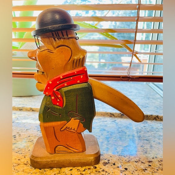 Vintage - Wooden Hand Carved Nutcracker Hobo - Picture 5 of 9